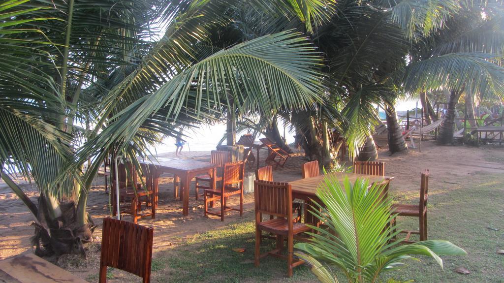 Shanika Beach Inn تانجالي المظهر الخارجي الصورة