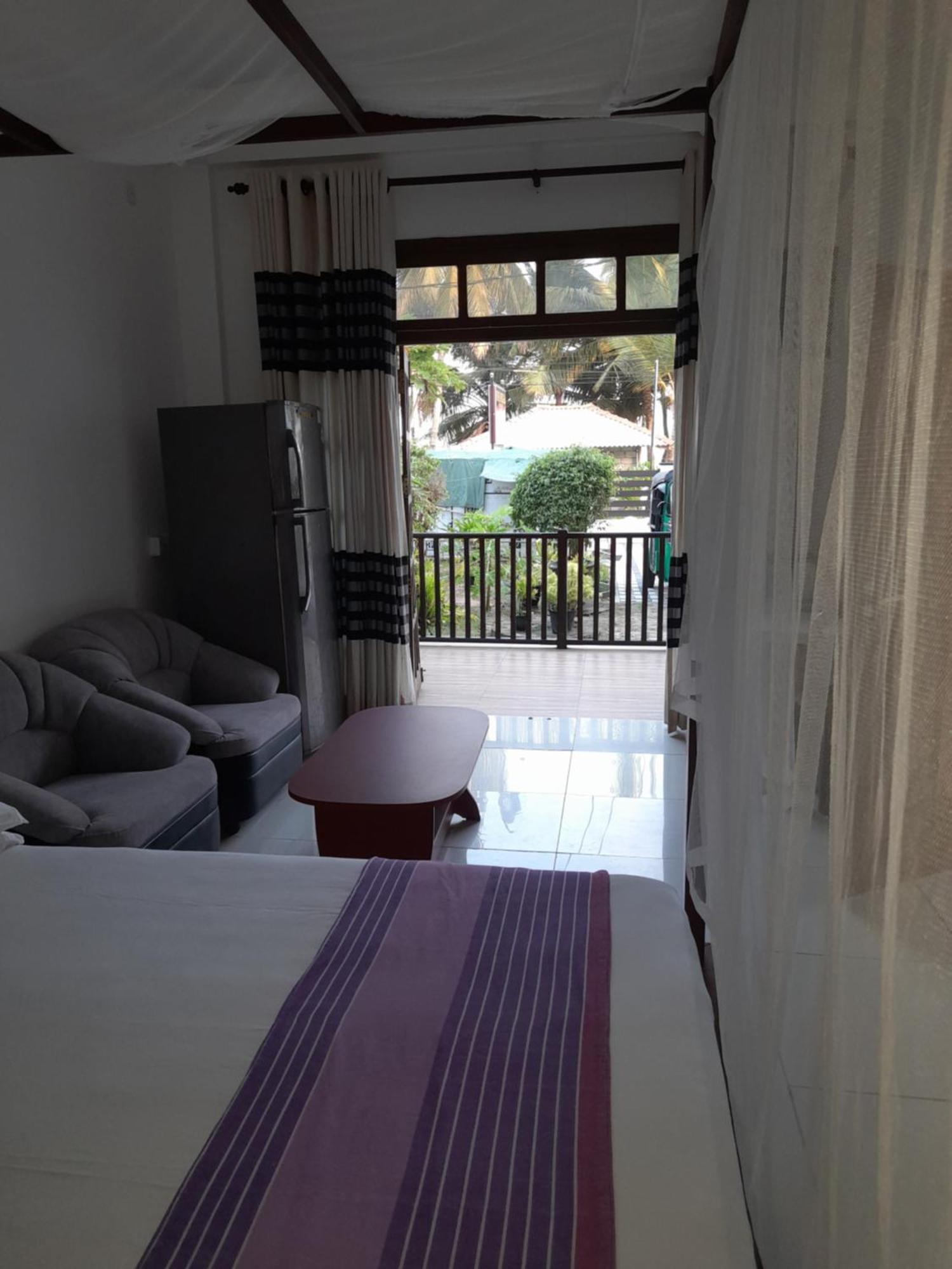 Shanika Beach Inn تانجالي الغرفة الصورة