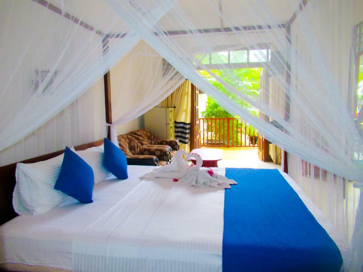 Shanika Beach Inn تانجالي المظهر الخارجي الصورة