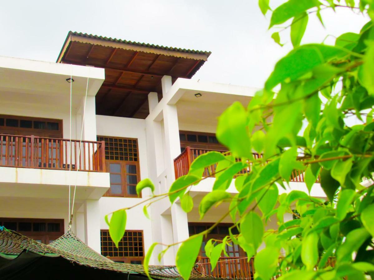 Shanika Beach Inn تانجالي المظهر الخارجي الصورة